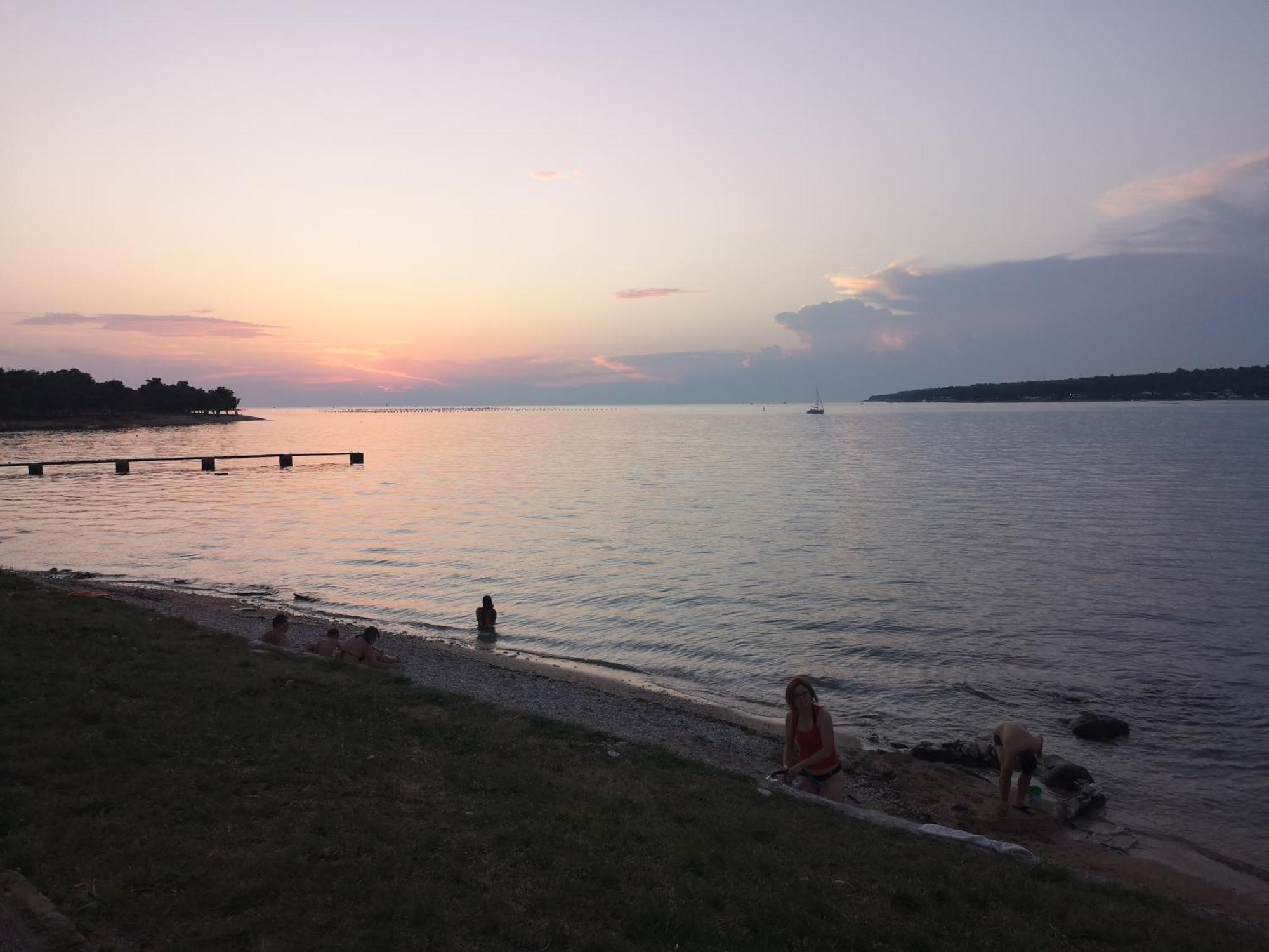 Lovely Apartment Near The Beach With A Sea View Porec Exterior photo